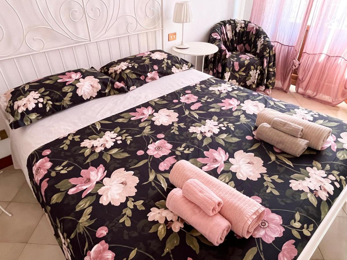 Villetta Stile Liberty A Marina Di Pisa Bagian luar foto